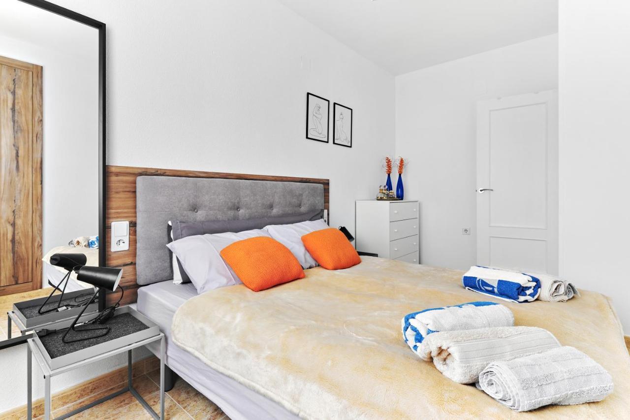 Cozy Apartment Near Playa Del Cura In Torrevieja Exterior foto